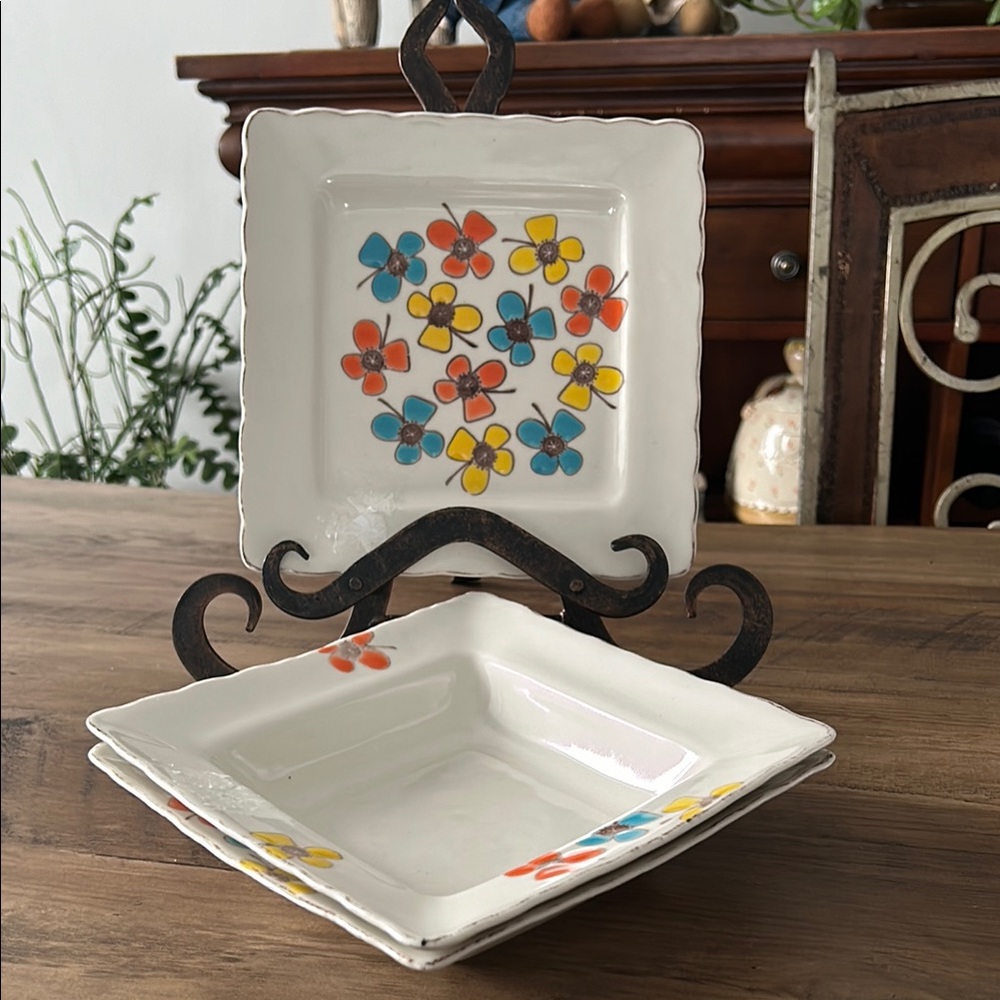 Stokes| Floral Square Ceramic salade Plates and 2 bowls